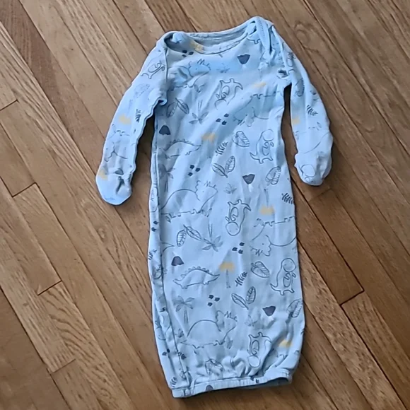 3 3-6 month Infant Nightgowns, 1 has a matching hat. - Picture 2 of 5